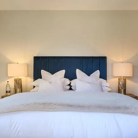 The Outhouse * Кендал