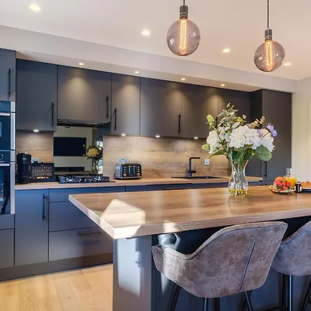 The Outhouse * Kendal