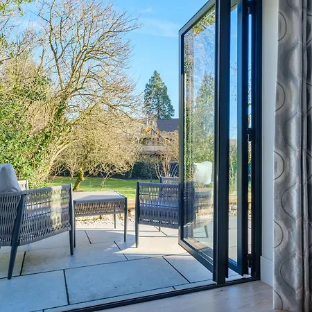 Semesterbostad The Outhouse *